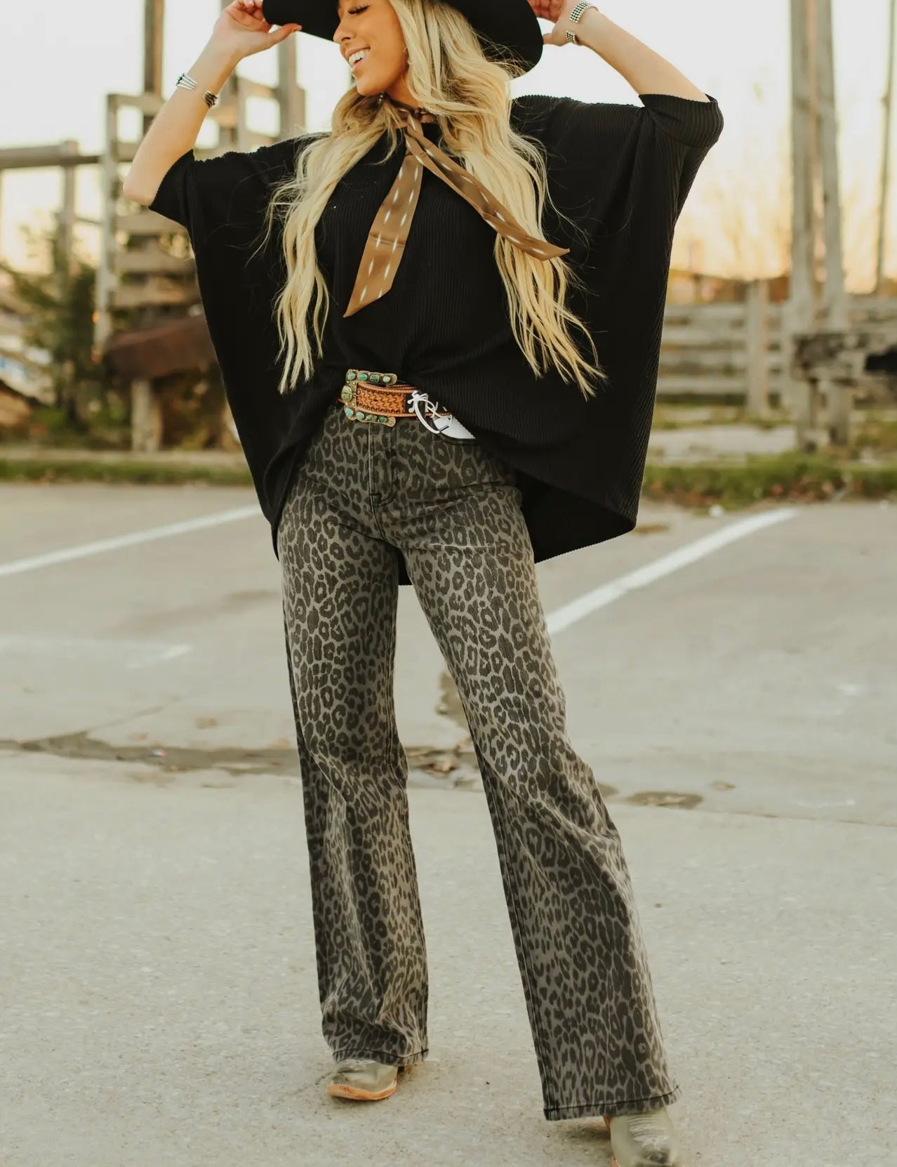 Feeling Good Black Top- PLUS