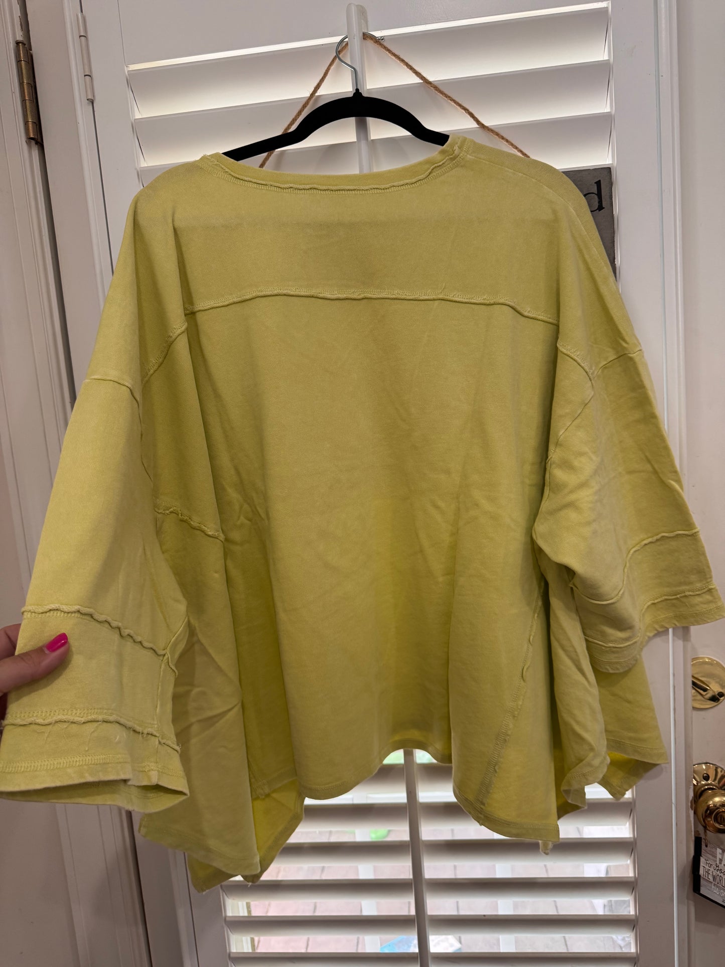 Curvy ~ Pistachio Lounge Top