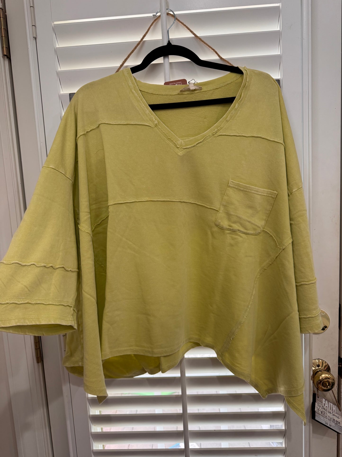 Curvy ~ Pistachio Lounge Top